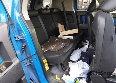 2007 Toyota Fj Cruiser z USA, uszkodzony, nr VIN JTEBU11F270015918